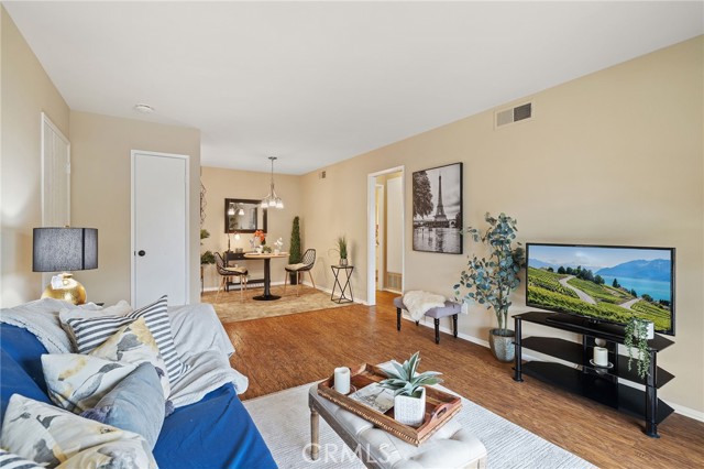 Detail Gallery Image 5 of 26 For 8990 19th St #240,  Rancho Cucamonga,  CA 91701 - 1 Beds | 1 Baths