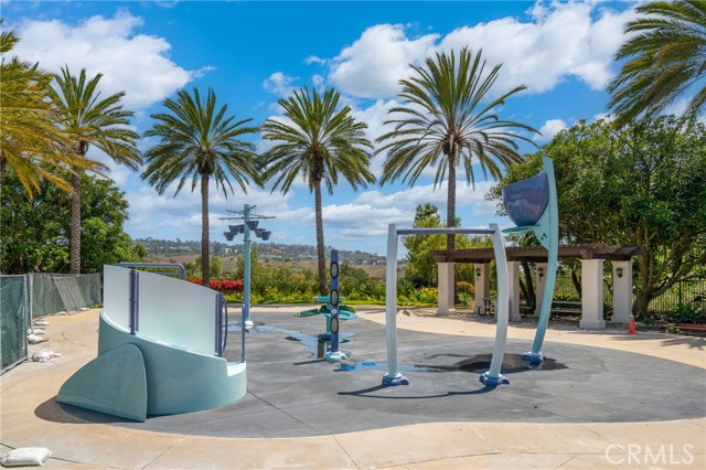 2 Corte Arbertura, San Clemente CA: https://media.crmls.org/medias/eb90f7d5-609c-4592-bc6b-6da548ae6111.jpg