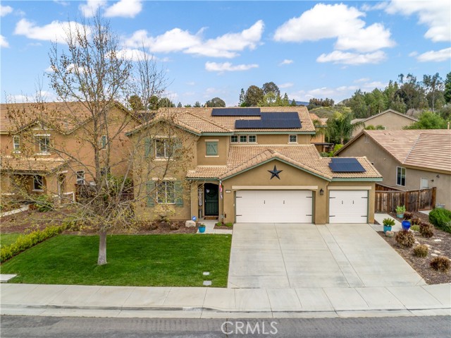 Detail Gallery Image 2 of 44 For 32465 Shadow Canyon Trl, Wildomar,  CA 92595 - 4 Beds | 3 Baths