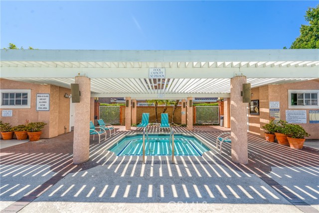 12162 Napoli Drive, Cerritos CA: https://media.crmls.org/medias/eb91b2a7-f88f-4026-a7de-68f97bb57460.jpg
