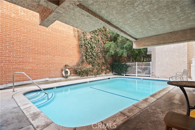 Detail Gallery Image 38 of 45 For 5135 Zelzah Ave #201,  Encino,  CA 91316 - 2 Beds | 2 Baths