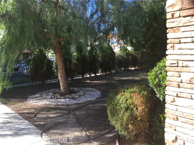 Detail Gallery Image 4 of 16 For 20957 Community St, Canoga Park,  CA 91304 - 3 Beds | 2 Baths