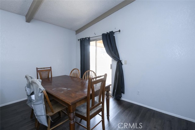22630 Stagecoach Lane, Clovis CA: https://media.crmls.org/medias/eb928ca4-21c0-42b1-b357-9d6e82f5bfcd.jpg