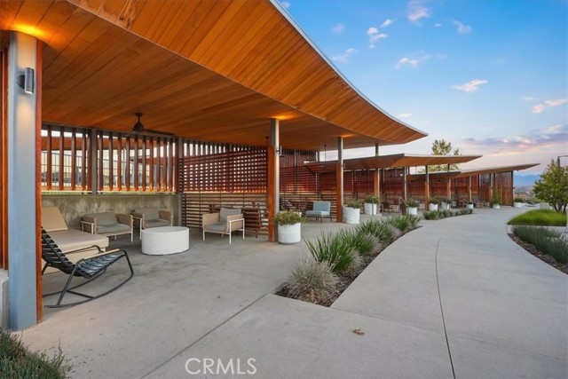 Detail Gallery Image 31 of 47 For 27323 Seven Oaks Ln, Valencia,  CA 91381 - 3 Beds | 3/1 Baths