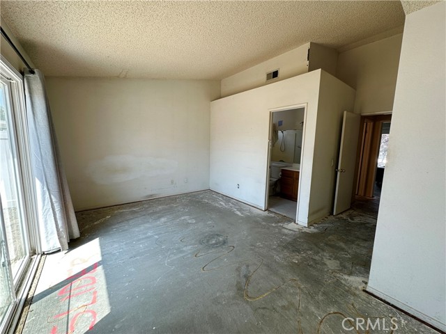 Detail Gallery Image 9 of 24 For 29784 Berea Rd, Menifee,  CA 92584 - 4 Beds | 2 Baths