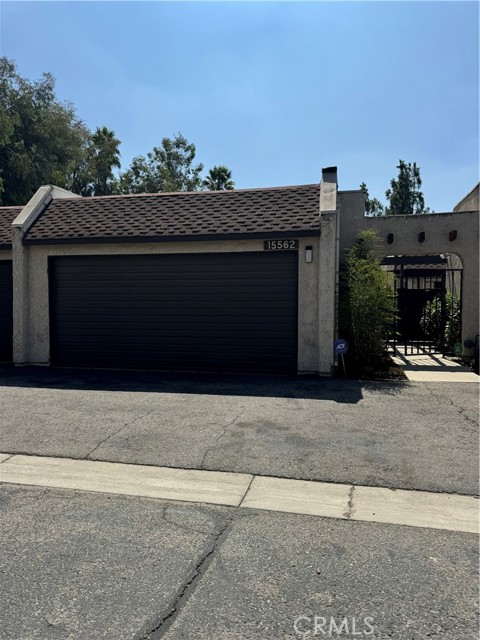 Detail Gallery Image 1 of 1 For 15562 Viewridge Ln #47,  Granada Hills,  CA 91344 - 3 Beds | 3 Baths