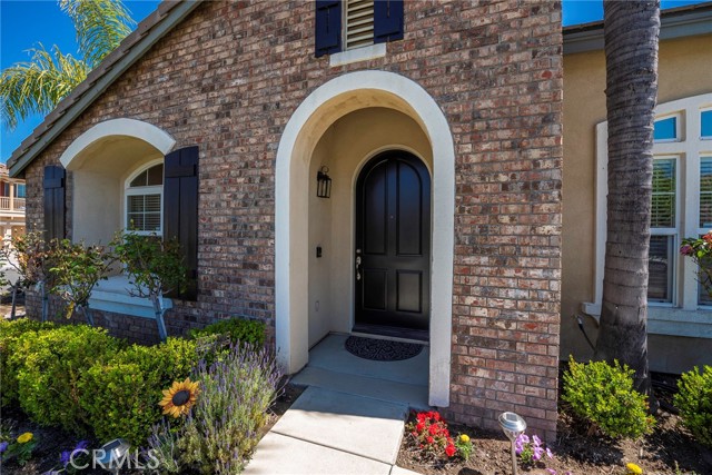 Detail Gallery Image 9 of 53 For 31118 Lilac Way, Temecula,  CA 92592 - 4 Beds | 2/1 Baths
