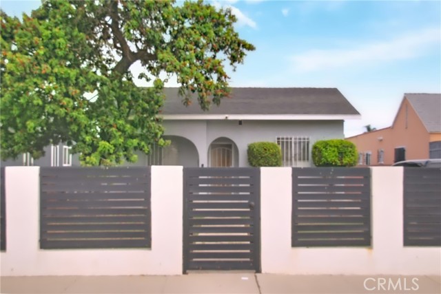 525 W 107th Street, Los Angeles CA: https://media.crmls.org/medias/eb941dd4-8440-48ca-8cf3-4d25ab304b96.jpg
