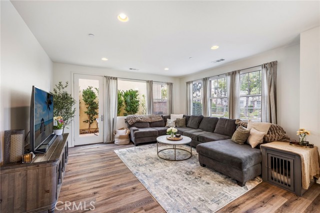 Detail Gallery Image 10 of 49 For 37 Majeza Ct, Rancho Mission Viejo,  CA 92694 - 3 Beds | 2/1 Baths