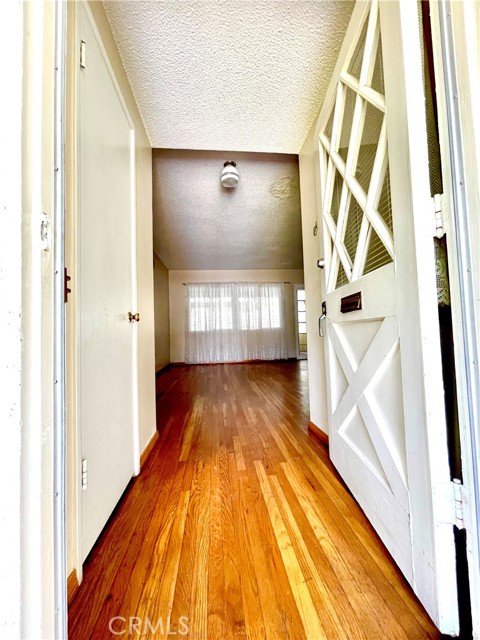 20428 Roscoe Boulevard, Winnetka, CA, 91306 20428 Roscoe Boulevard, Winnetka, CA, 91306