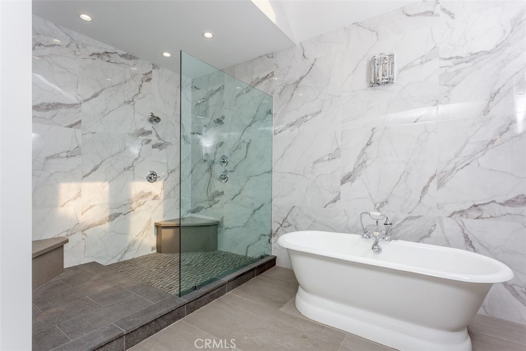 Eb945878 7468 4bf6 89a9 6edc74cb9640