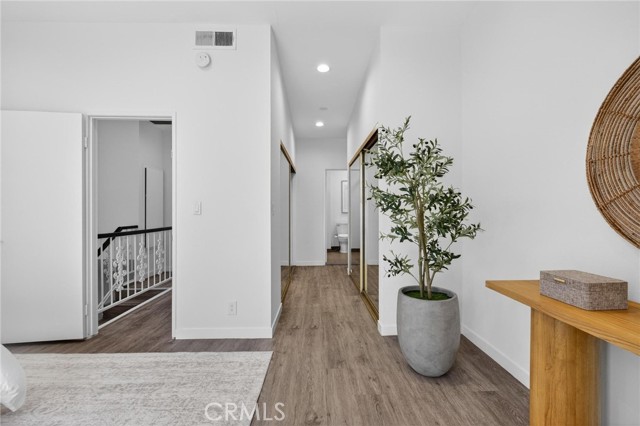 Detail Gallery Image 37 of 46 For 1830 Kelton Ave #5,  Los Angeles,  CA 90025 - 3 Beds | 2/1 Baths