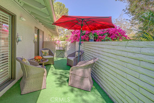 901 Ronda Sevilla, Laguna Woods CA: https://media.crmls.org/medias/eb96325c-c114-4ecc-b252-18098a4bc31f.jpg