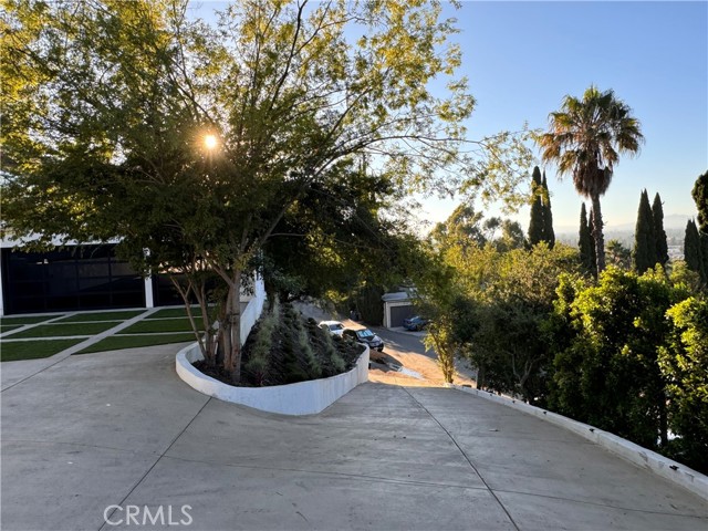 3929 Fredonia Drive, Los Angeles, California 90068, 5 Bedrooms Bedrooms, ,4 BathroomsBathrooms,Single Family Residence,For Sale,Fredonia,IG24155650