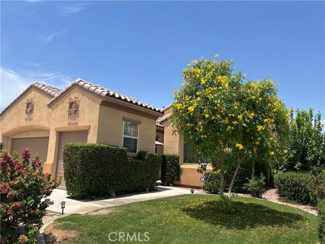 80468 Glen Eagles Court, Indio CA: https://media.crmls.org/medias/eb97a104-44ff-477c-8789-182650260101.jpg