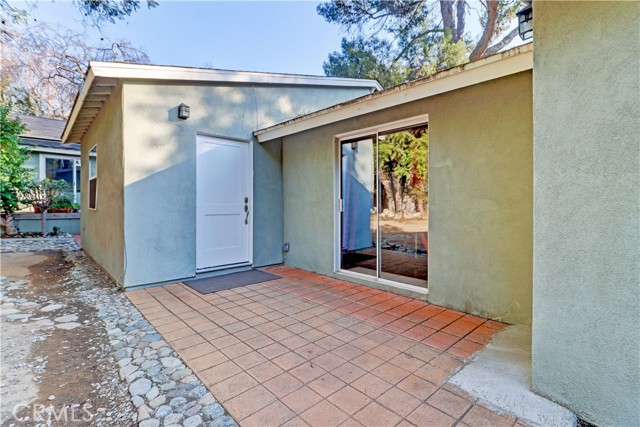 1403 Cuernavaca Place, Claremont CA: https://media.crmls.org/medias/eb983cee-76d7-47fd-bda9-2faf4ad9808a.jpg