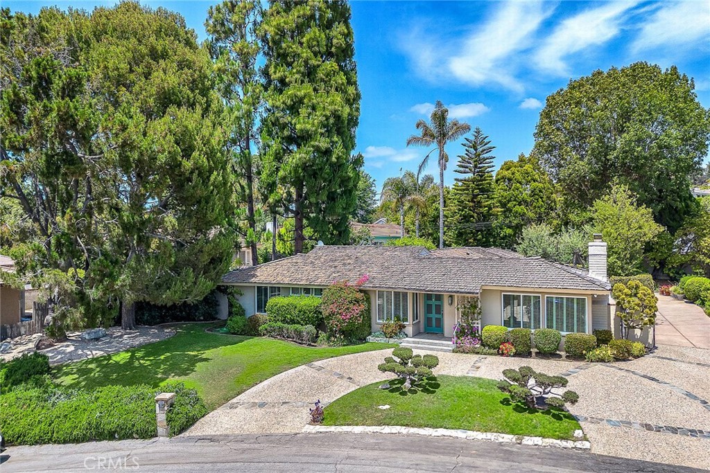 2208 Thorley Place