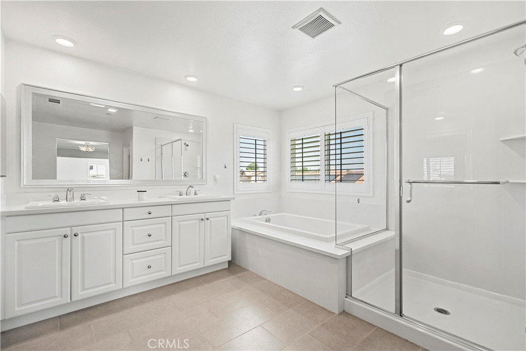 MLS #WS25243385 image #53