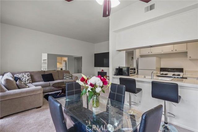 Detail Gallery Image 7 of 31 For 1712 Sinaloa Rd #203,  Simi Valley,  CA 93065 - 2 Beds | 2 Baths