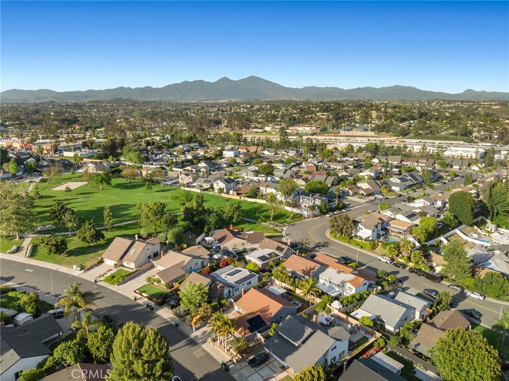 MLS #OC25069623 img 3