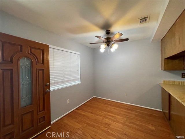 Detail Gallery Image 5 of 15 For 2560 Gonzaga Ln, Riverside,  CA 92507 - 3 Beds | 2 Baths