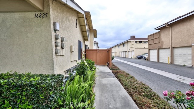 Detail Gallery Image 16 of 32 For 16825 Chaparral Ave, Cerritos,  CA 90703 - 2 Beds | 1 Baths