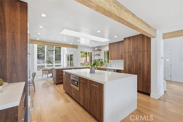 Detail Gallery Image 13 of 66 For 5204 Middlecrest Rd, Rancho Palos Verdes,  CA 90275 - 4 Beds | 3 Baths