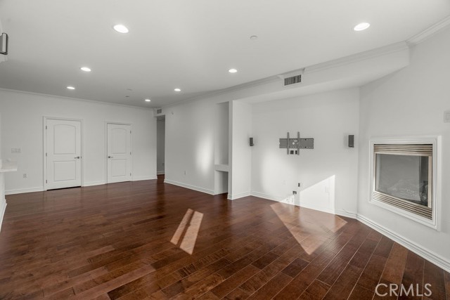Detail Gallery Image 18 of 61 For 11504 Moorpark St #103,  Studio City,  CA 91602 - 3 Beds | 2/1 Baths