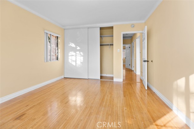 1941 W Kenneth Road, Glendale CA: https://media.crmls.org/medias/eb9ad164-27a4-4aea-8a89-d98ca1d2d5ac.jpg