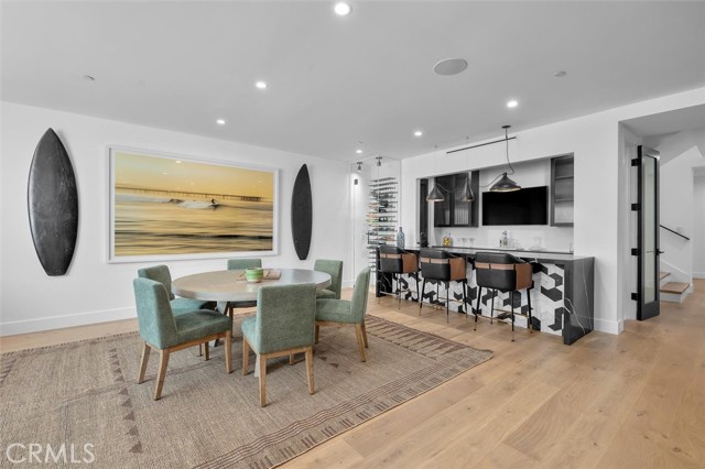 Detail Gallery Image 69 of 75 For 676 18th St, Manhattan Beach,  CA 90266 - 6 Beds | 6/2 Baths