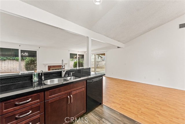 Image 10 of 36 For 915 Church Street