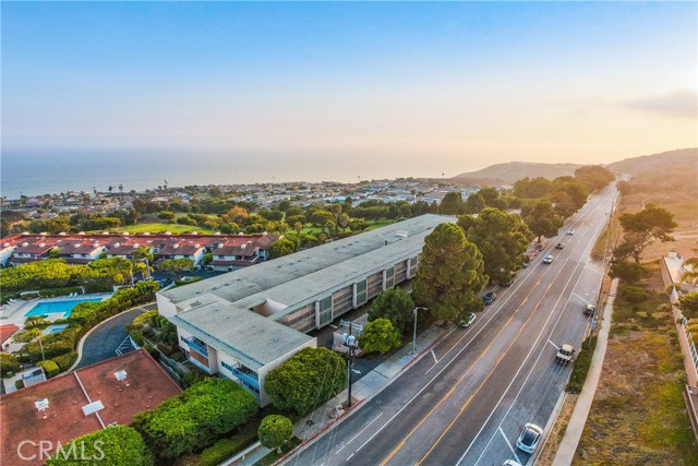 Detail Gallery Image 1 of 51 For 2235 W 25th St #122,  San Pedro,  CA 90732 - 2 Beds | 2/1 Baths
