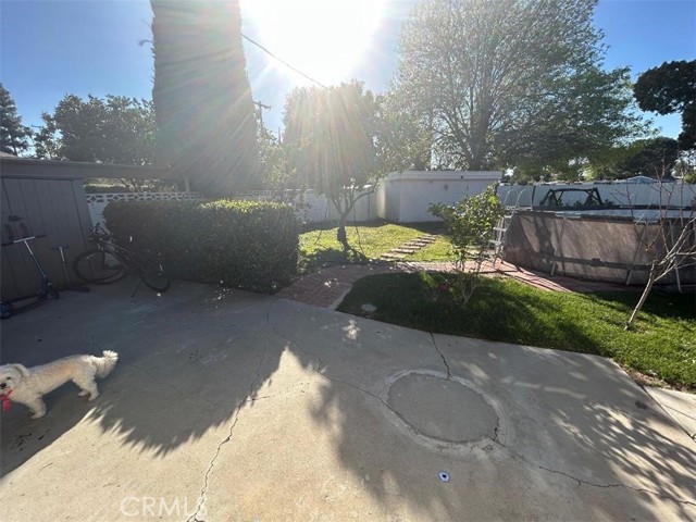 Detail Gallery Image 5 of 5 For 6447 Wilbur, Reseda,  CA 91335 - 3 Beds | 2 Baths