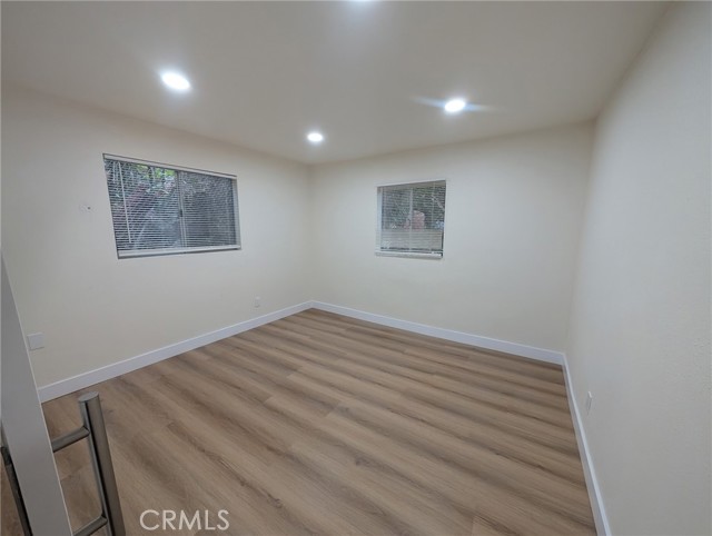 Detail Gallery Image 7 of 9 For 825 Laveta, Los Angeles,  CA 90026 - 3 Beds | 2 Baths