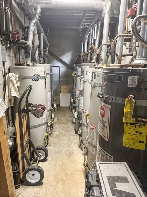 Detail Gallery Image 30 of 30 For 13430 Victory Bld, Van Nuys,  CA 91401 - – Beds | – Baths