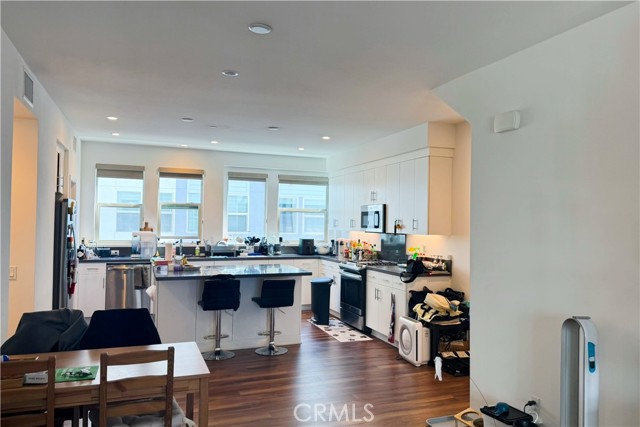321 Placemark, Irvine CA: https://media.crmls.org/medias/eb9f083b-e37c-411d-92b3-a51baaef7b28.jpg
