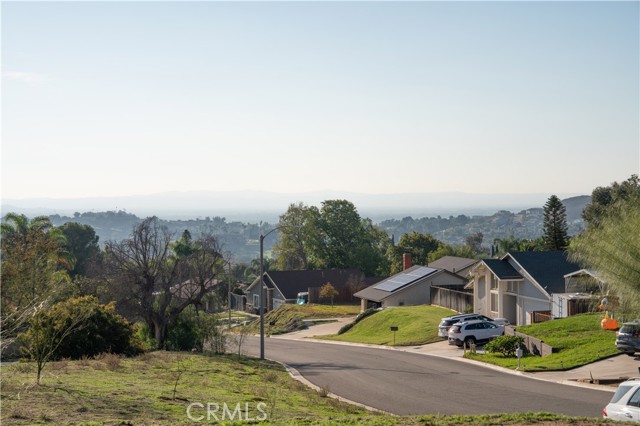 Detail Gallery Image 5 of 51 For 7320 Percheron, Jurupa Valley,  CA 92509 - 4 Beds | 2/1 Baths