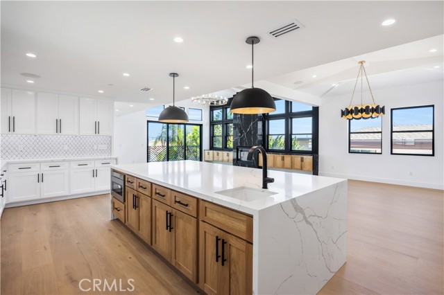 926 17th St, Hermosa Beach CA: https://media.crmls.org/medias/eb9f7b7d-2679-4f40-b8fb-970e864f02ce.jpg