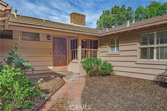 Detail Gallery Image 3 of 26 For 3336 Dunsmere, Glendale,  CA 91206 - 3 Beds | 2 Baths