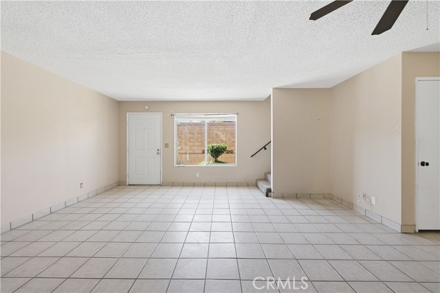1700 E Avenue Q14, Palmdale CA: https://media.crmls.org/medias/eba0fe99-dd46-470e-859f-d337687bec43.jpg