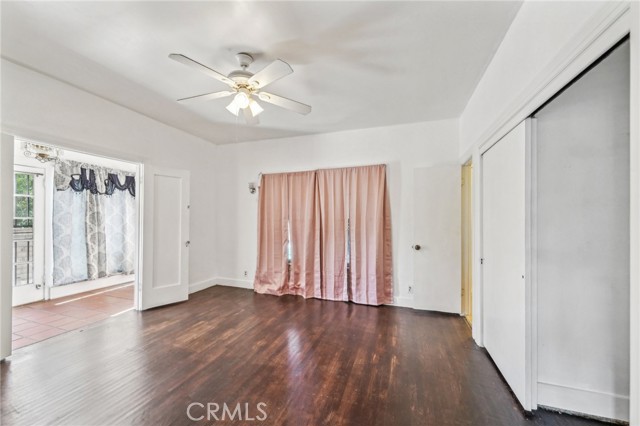 3098 N Arrowhead Avenue, San Bernardino CA: https://media.crmls.org/medias/eba174f2-80fd-400d-84d4-71bbf33ee5cf.jpg