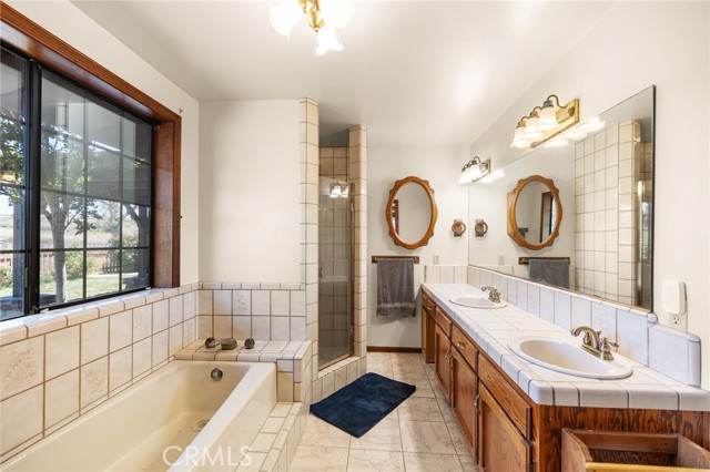 Image 30 of 58 For 41050 Mesa Robles Circle