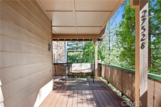 Image 3 of 52 For 27528 Ashwood Lane