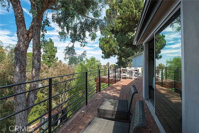 6441 Via De Anzar, Rancho Palos Verdes CA: https://media.crmls.org/medias/eba27cef-2bba-4ac2-879e-c0e9f66899e6.jpg