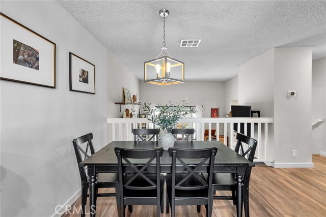17910 River Circle, Canyon Country CA: https://media.crmls.org/medias/eba2ee62-d3ae-46a7-86f6-1af47ff90a99.jpg