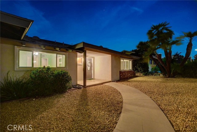 509 Cedar Crest Avenue, Claremont CA: https://media.crmls.org/medias/eba31f3d-aeaf-4f47-9319-4101778849a9.jpg