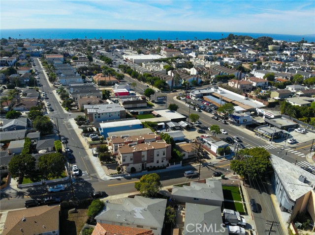 1617 Clark Lane, Redondo Beach, California 90278, 4 Bedrooms Bedrooms, ,3 BathroomsBathrooms,Residential,Sold,Clark,PV22238370