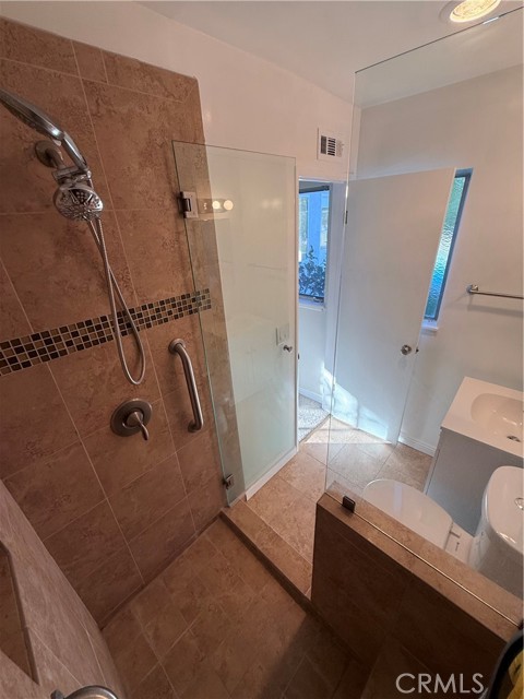 Detail Gallery Image 17 of 31 For 8439 Venus Dr, Buena Park,  CA 90620 - 5 Beds | 3 Baths