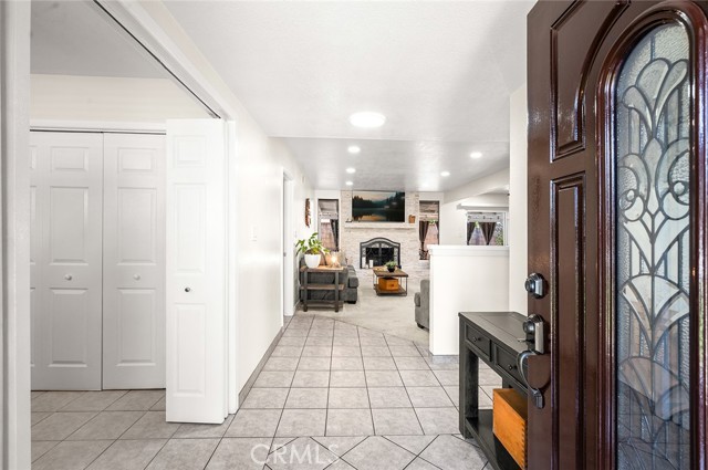 Detail Gallery Image 4 of 50 For 605 E Avenida De La Merced, Montebello,  CA 90640 - 4 Beds | 2 Baths