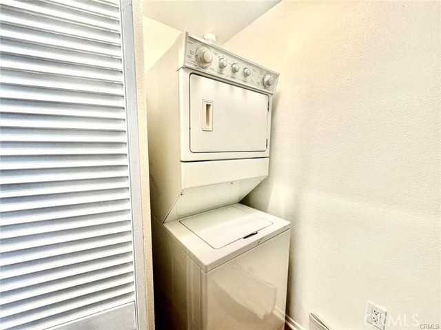 Detail Gallery Image 4 of 28 For 1470 Scholarship, Irvine,  CA 92612 - 2 Beds | 2 Baths